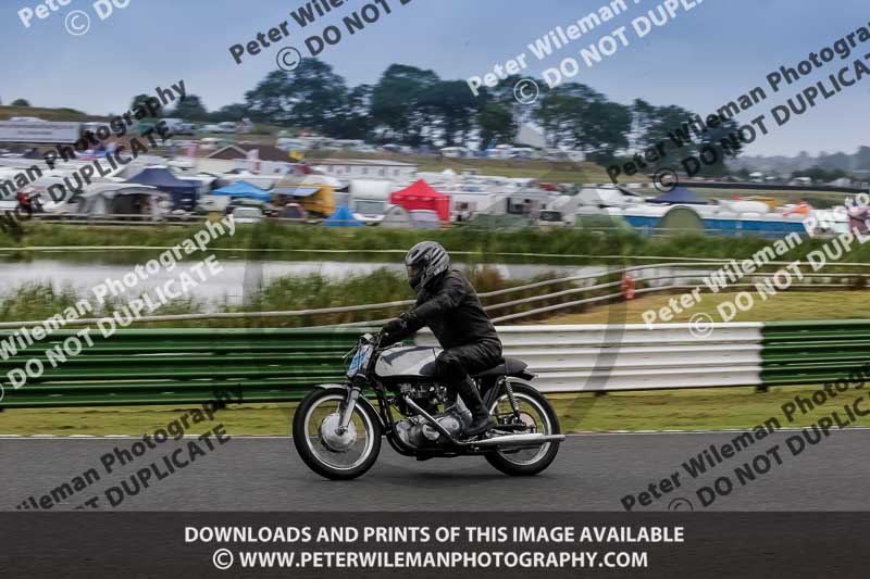 Vintage motorcycle club;eventdigitalimages;mallory park;mallory park trackday photographs;no limits trackdays;peter wileman photography;trackday digital images;trackday photos;vmcc festival 1000 bikes photographs